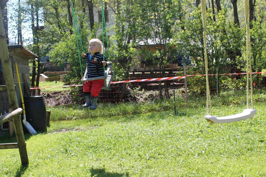 Ferienwohnungen Sutter Au (Vorarlberg) エクステリア 写真